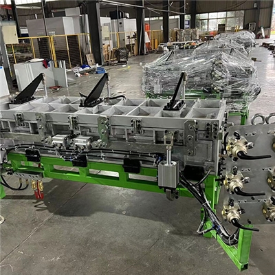 商超柜自動發(fā)泡模具及... 